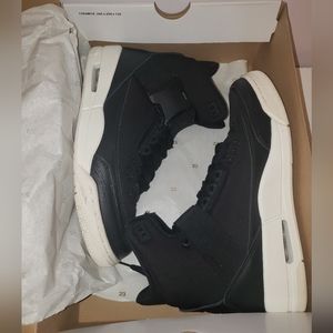 Jordan 3 Retro -Womens 9.5